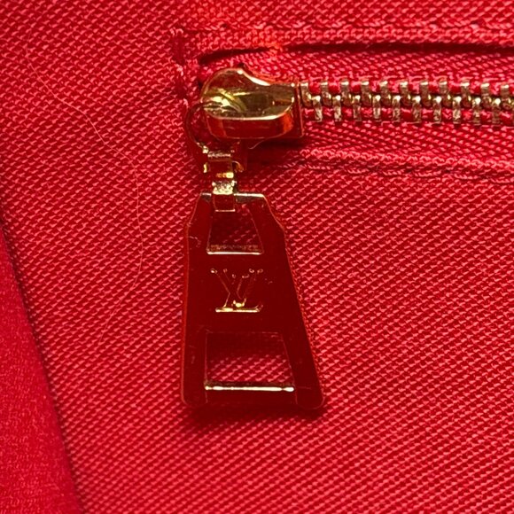 Louis Vuitton Monogram Tote - Picture 4 of 8